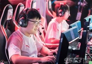 亚洲www拳头视频