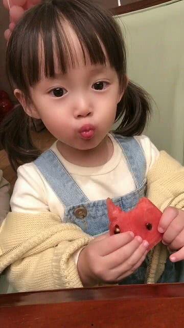 安妮朵朵吃瓜网,揭秘娱乐圈幕后故事，带你领略明星真实生活